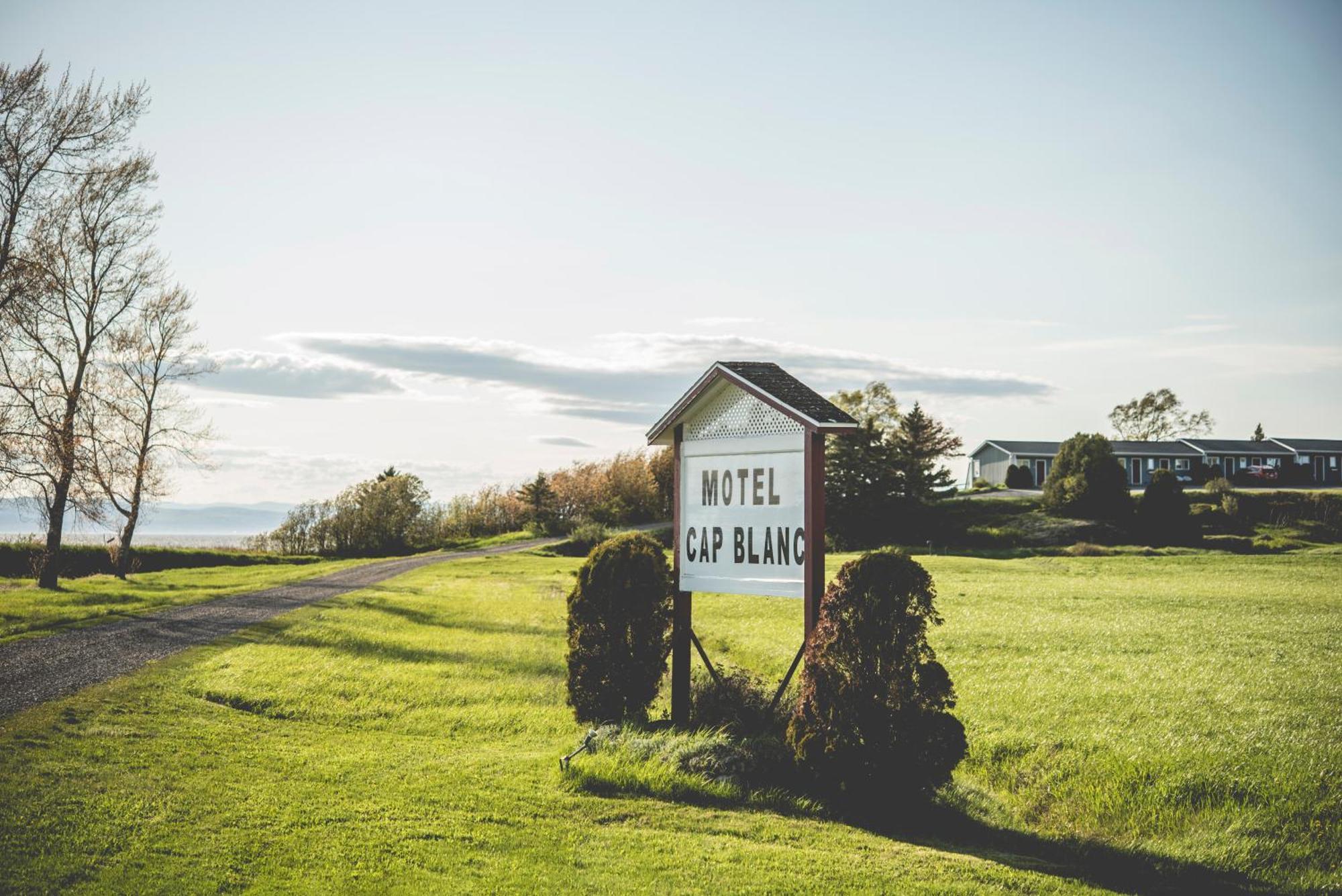 Motel Cap Blanc Kamouraska Exterior foto