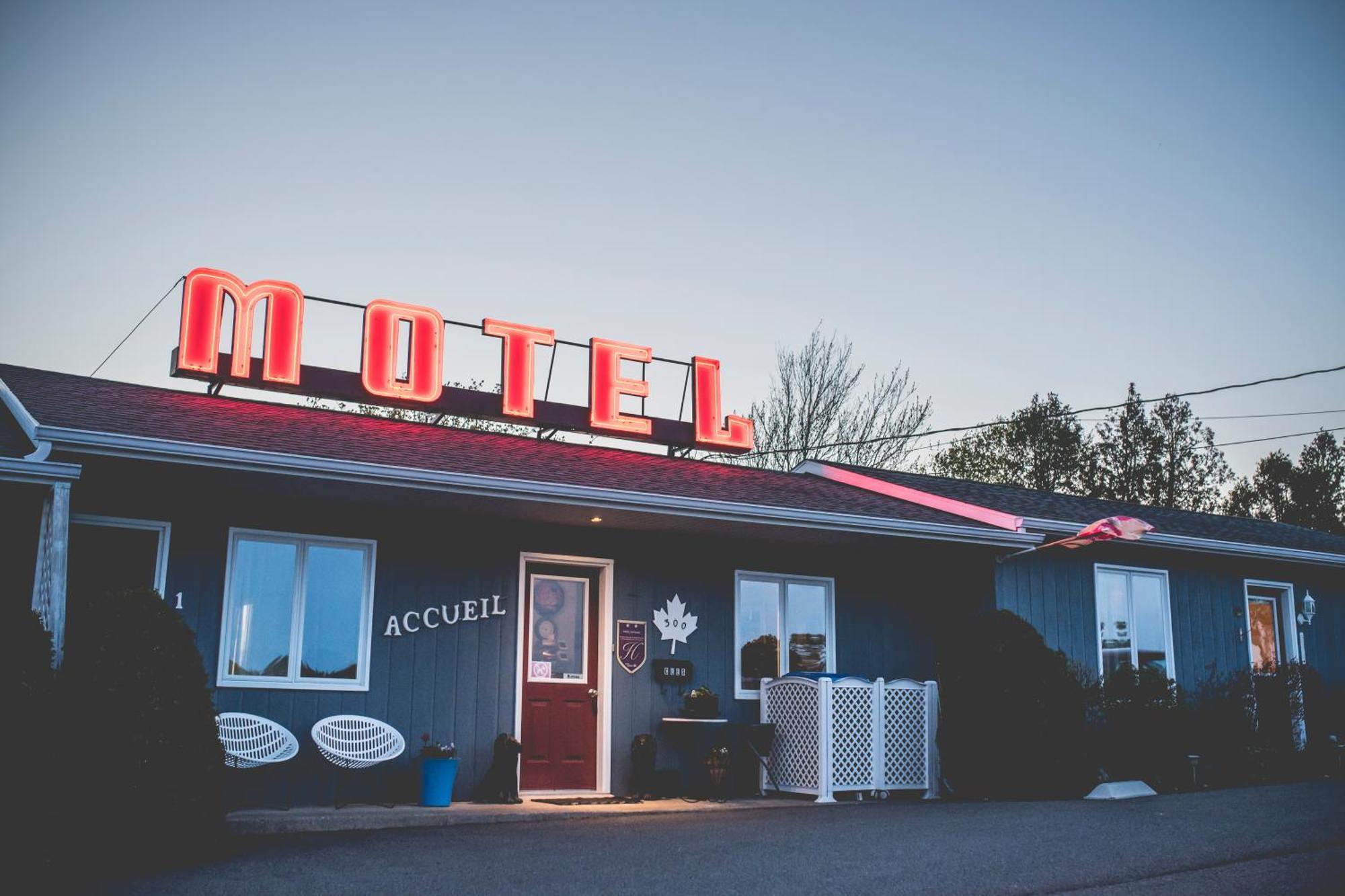 Motel Cap Blanc Kamouraska Exterior foto