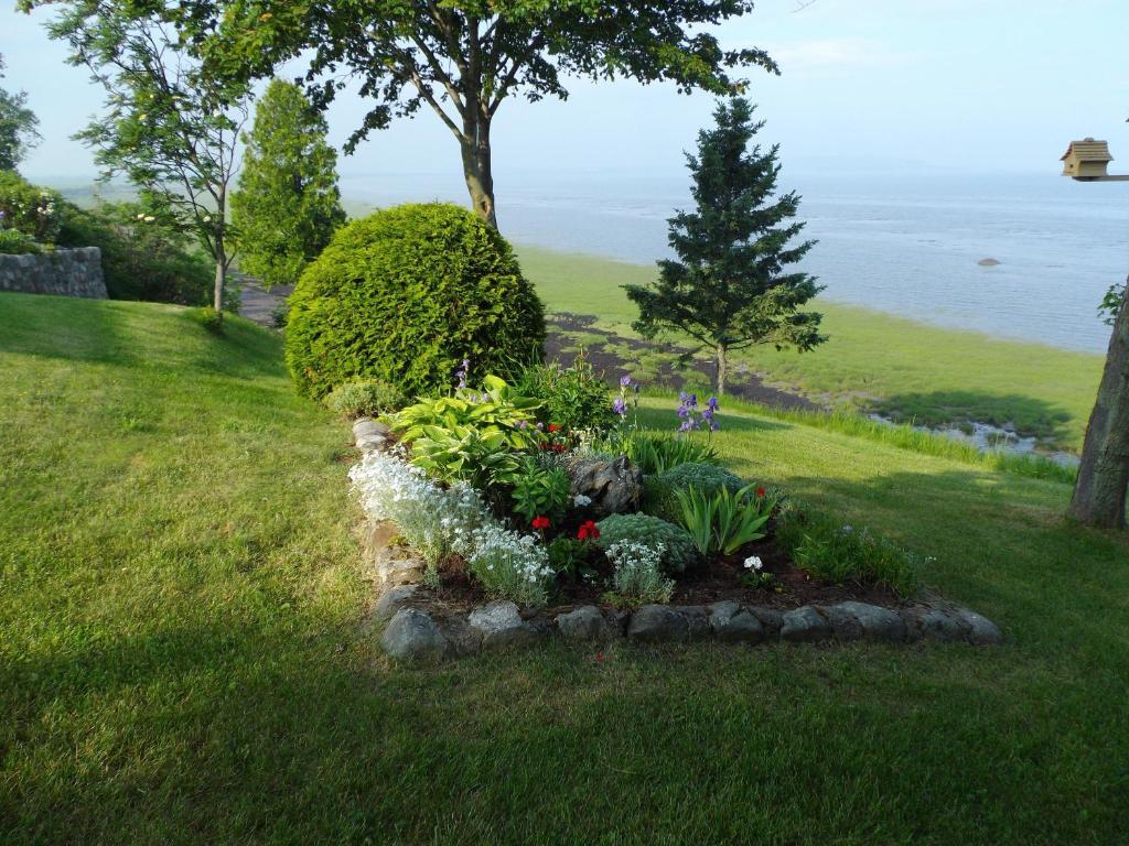 Motel Cap Blanc Kamouraska Exterior foto